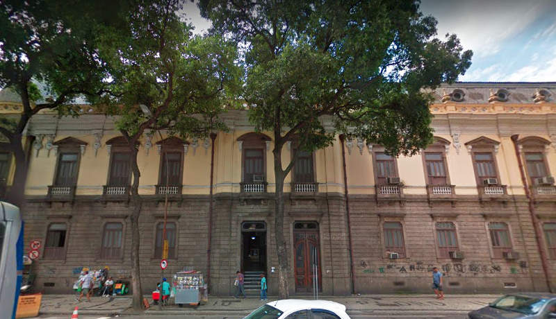 A fachada do Pedro II pelo olhar do Google Maps.